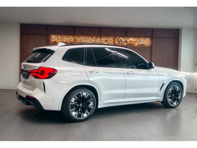 BMW iX3 M Sport