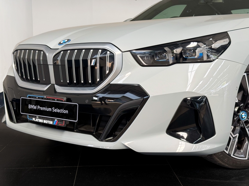 BMW i5 eDrive40 M Sport