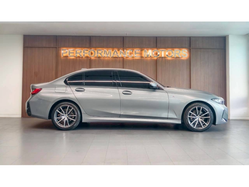 BMW iX3 M Sport Inspiring
