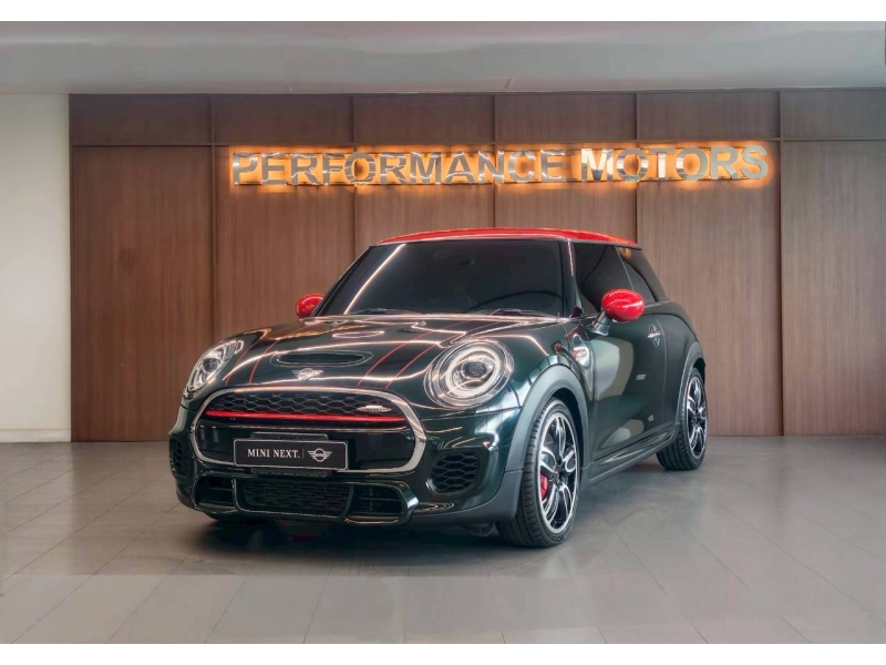 MINI Cooper John Cooper Works Countryman
