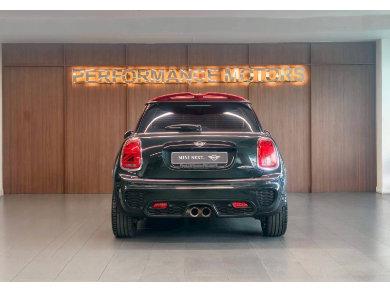 MINI Cooper John Cooper Works Countryman