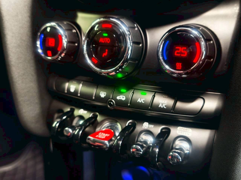 MINI Cooper John Cooper Works Countryman
