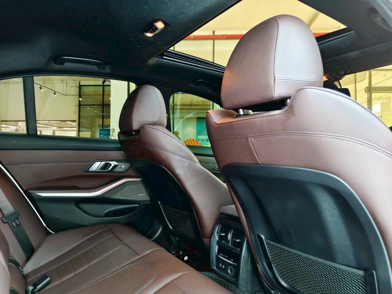 BMW 330e M Sport