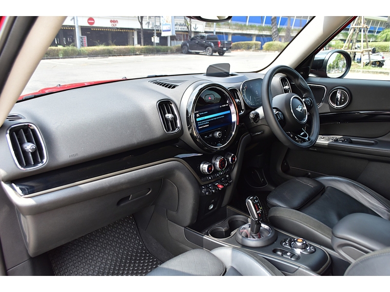 MINI Cooper S Countryman Entry