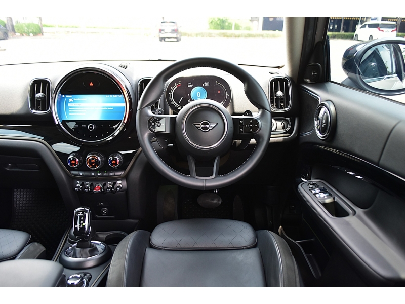 MINI Cooper S Countryman Entry