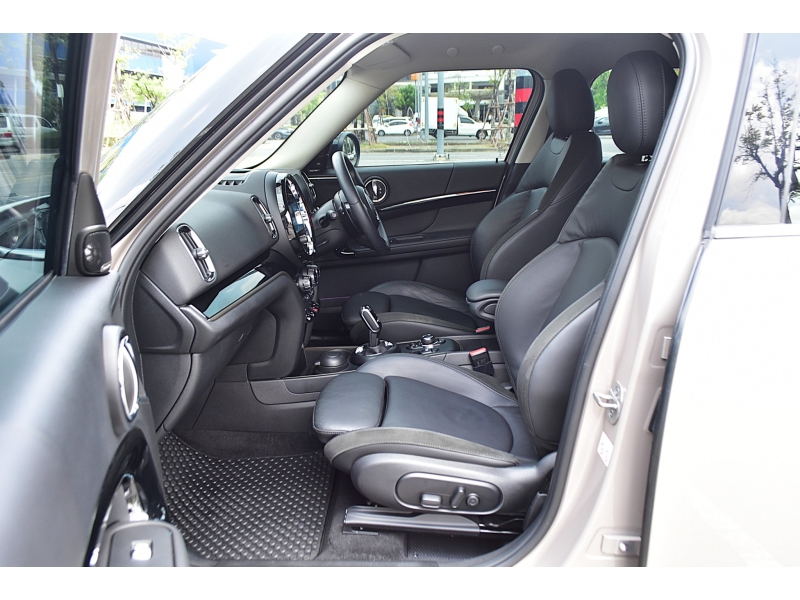 MINI Cooper S Countryman Entry