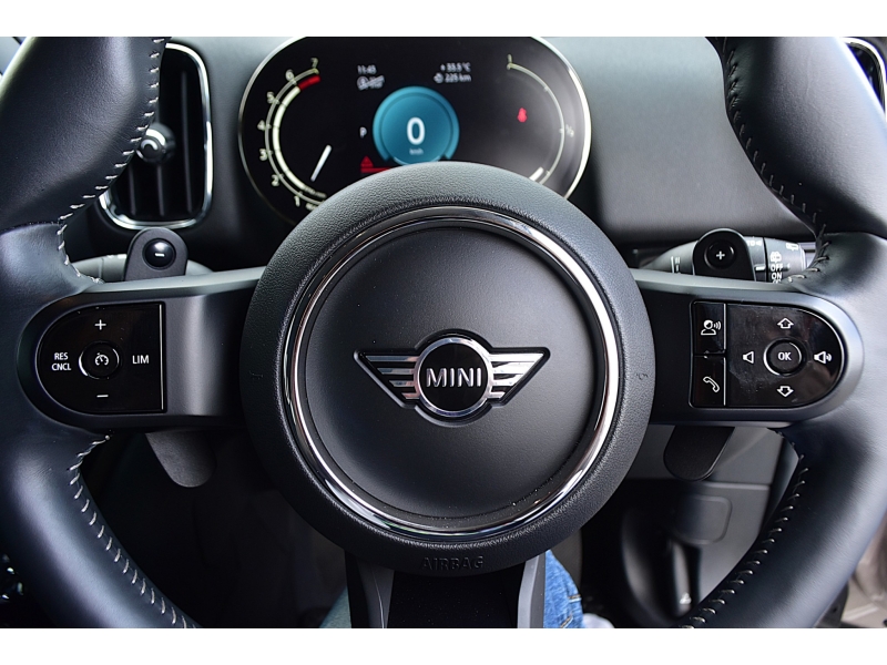 MINI Cooper S Countryman Entry