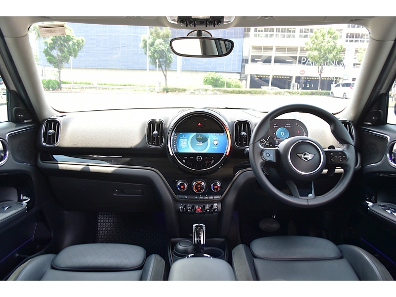 MINI Cooper S Countryman Entry