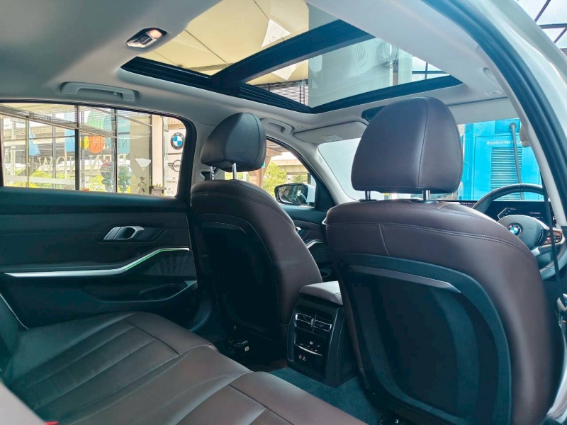 BMW 320Li M Sport