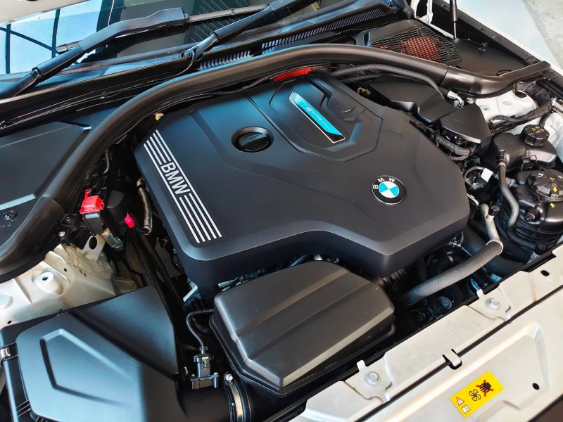 BMW 330e M Sport