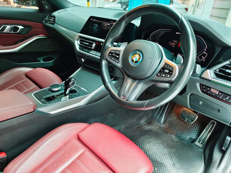 BMW 330e M Sport