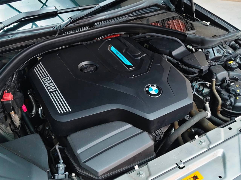 BMW 330e M Sport