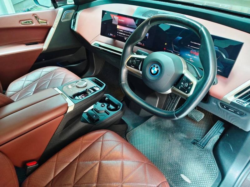 BMW iX xDrive50 Sport