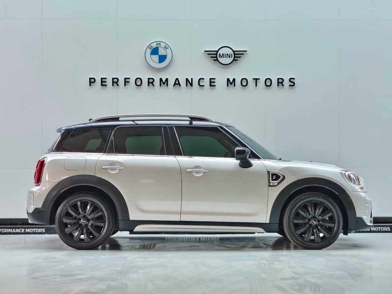MINI Cooper S Countryman Entry