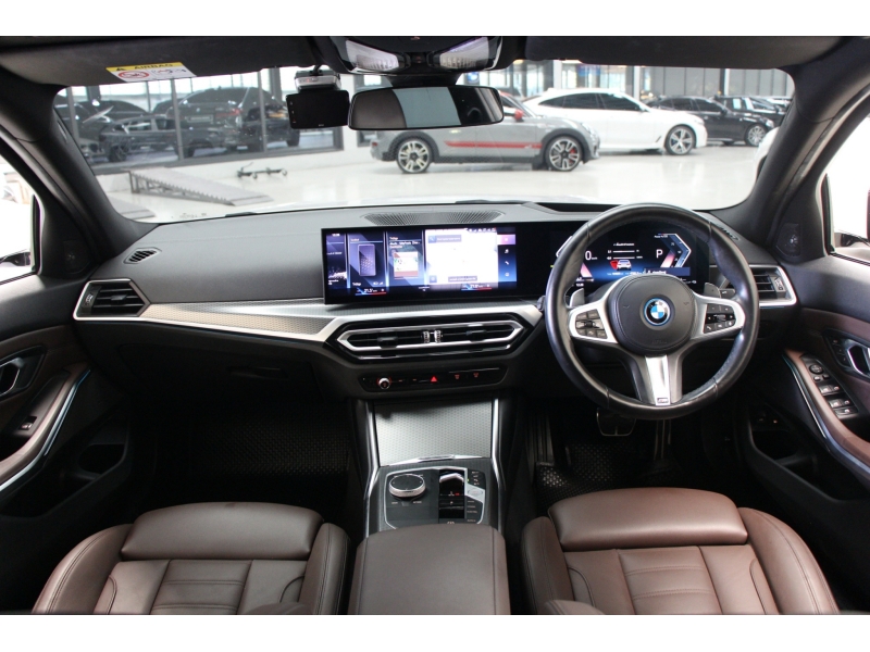 BMW 330e M Sport