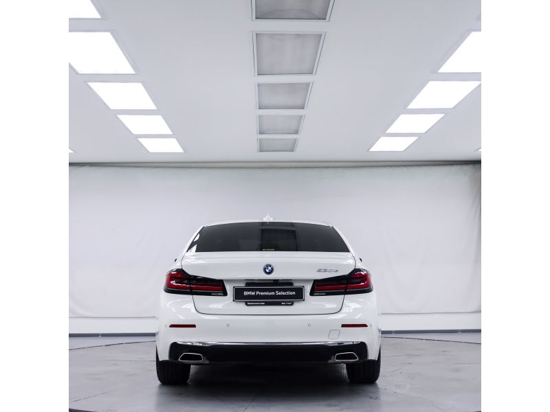 BMW 530e Luxury