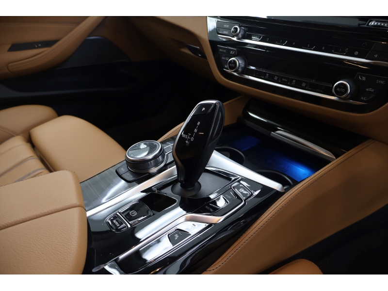BMW 530e Luxury