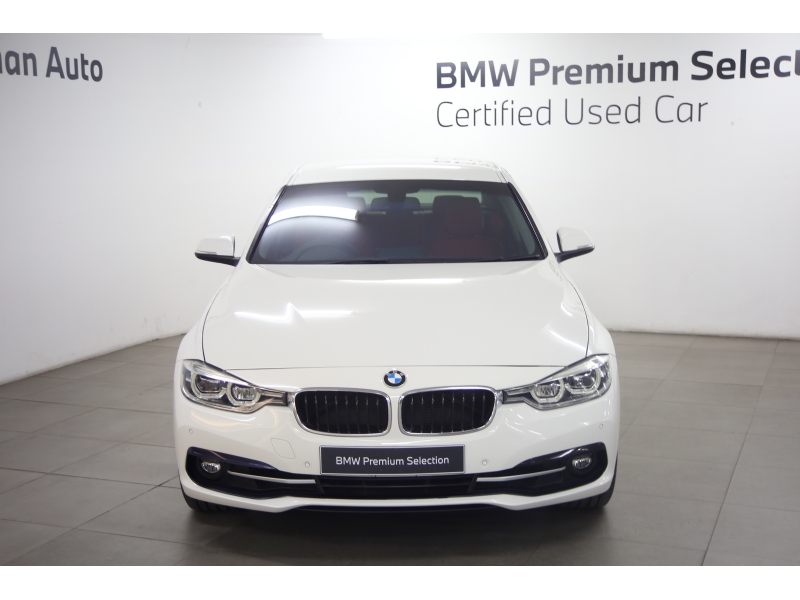 BMW 320i 