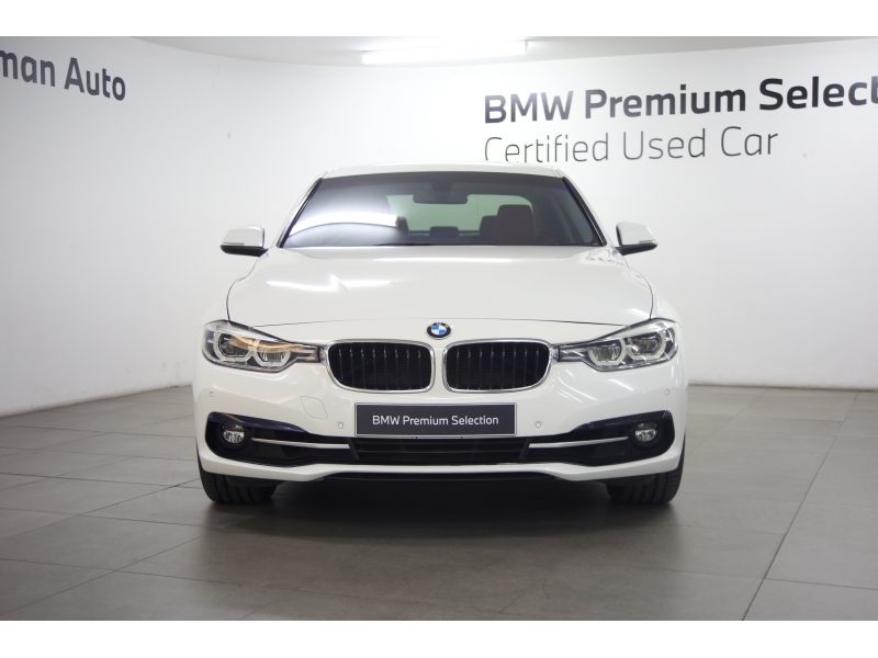 BMW 320i 