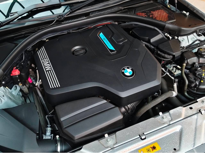 BMW 330e M Sport