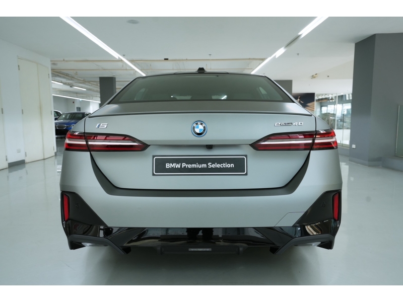 BMW i5 eDrive40 M Sport