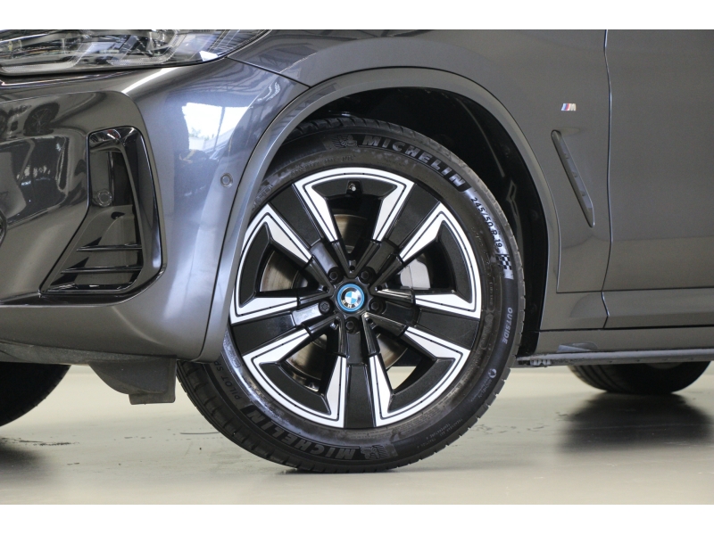 BMW iX3 M Sport