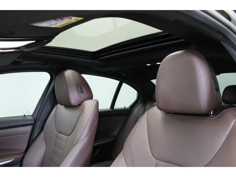 BMW 330e M Sport