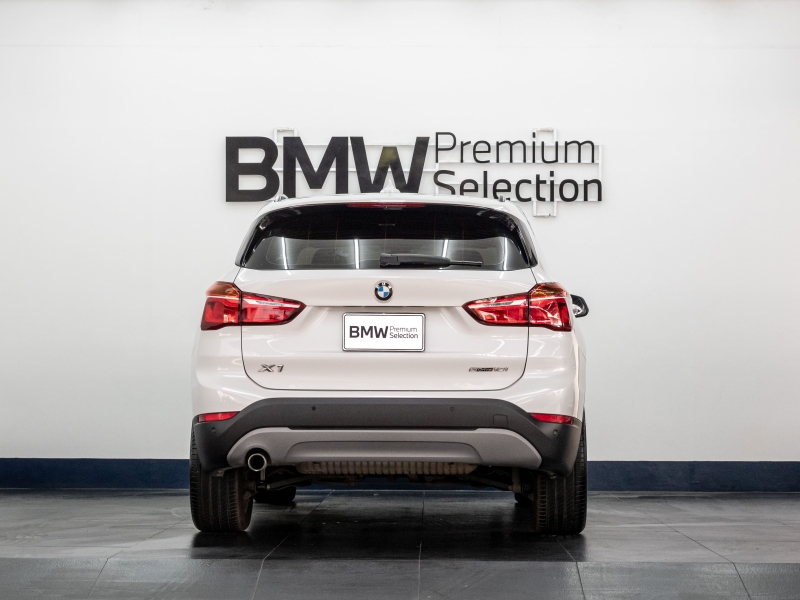 BMW X1 sDrive18i Iconic