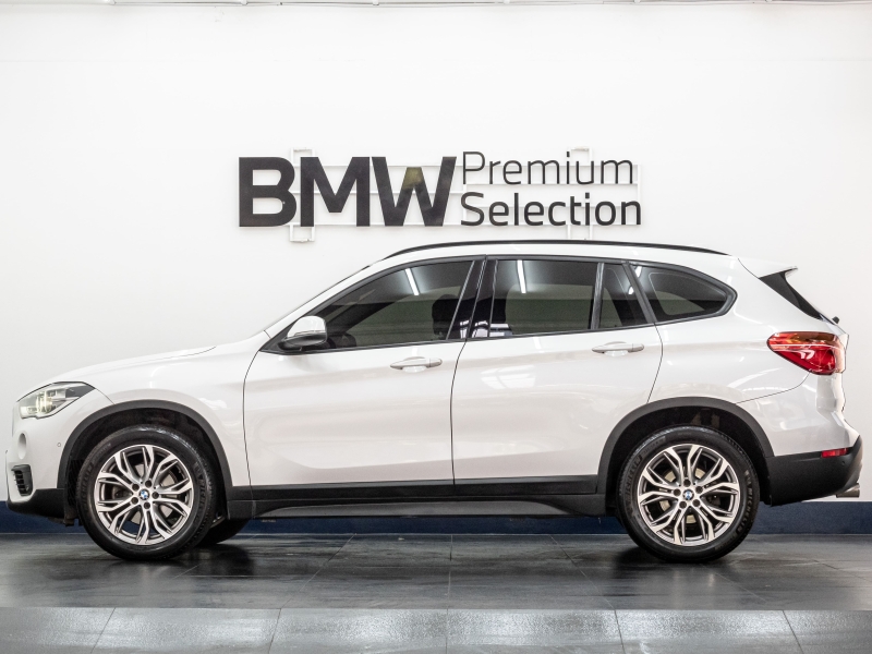 BMW X1 sDrive18i Iconic
