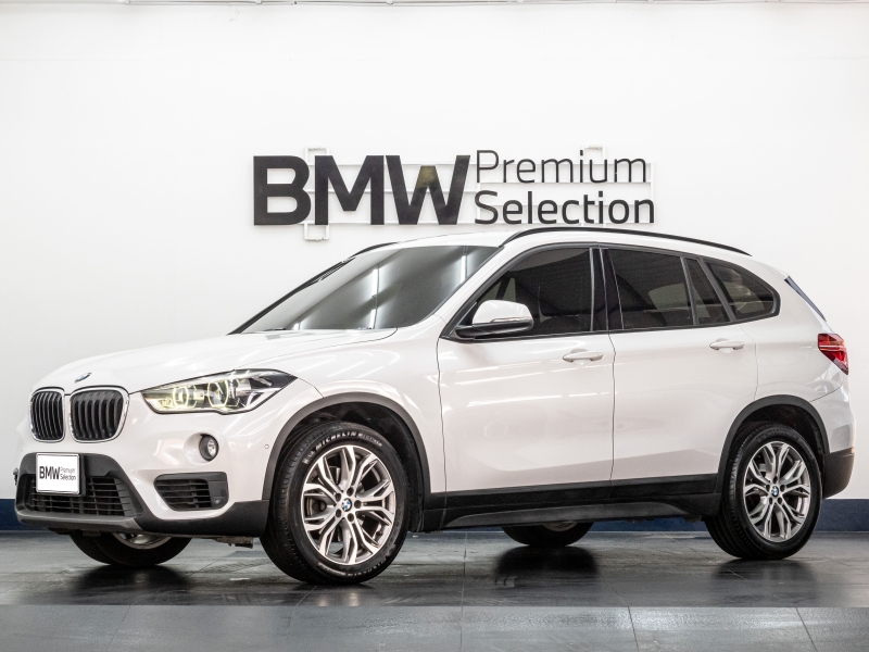BMW X1 sDrive18i Iconic