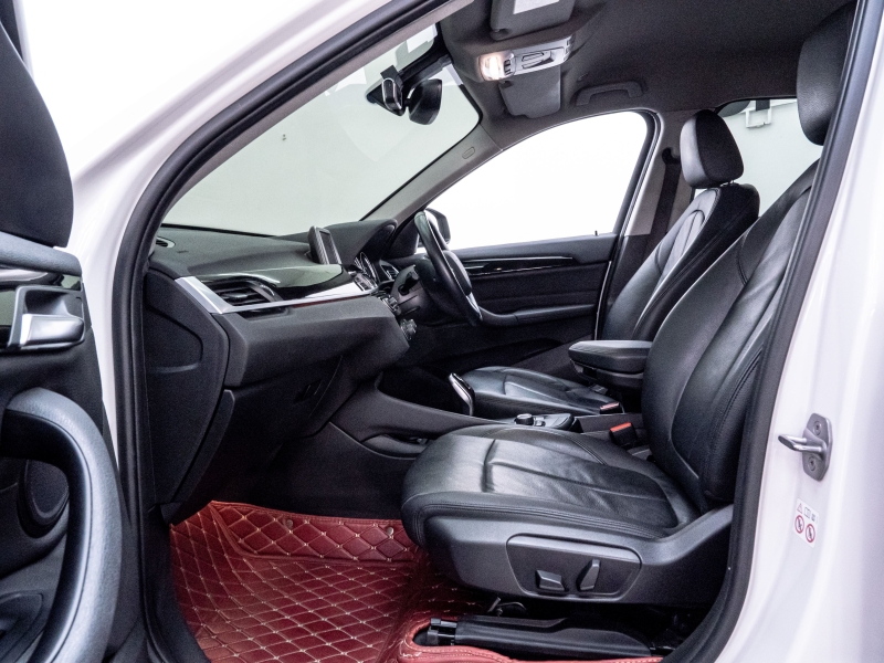 BMW X1 sDrive18i Iconic