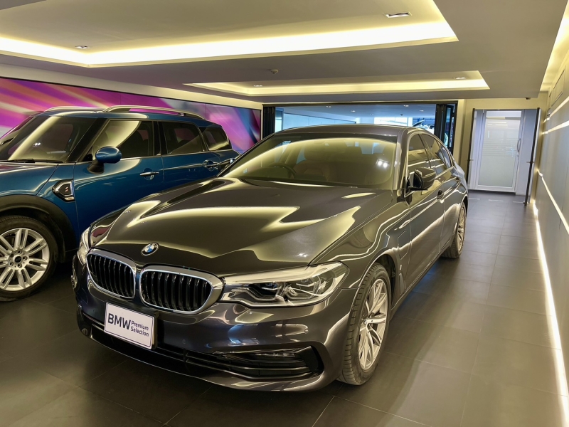 BMW 530e Elite