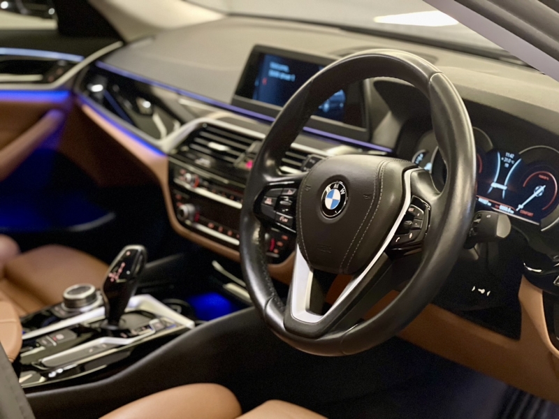 BMW 530e Elite