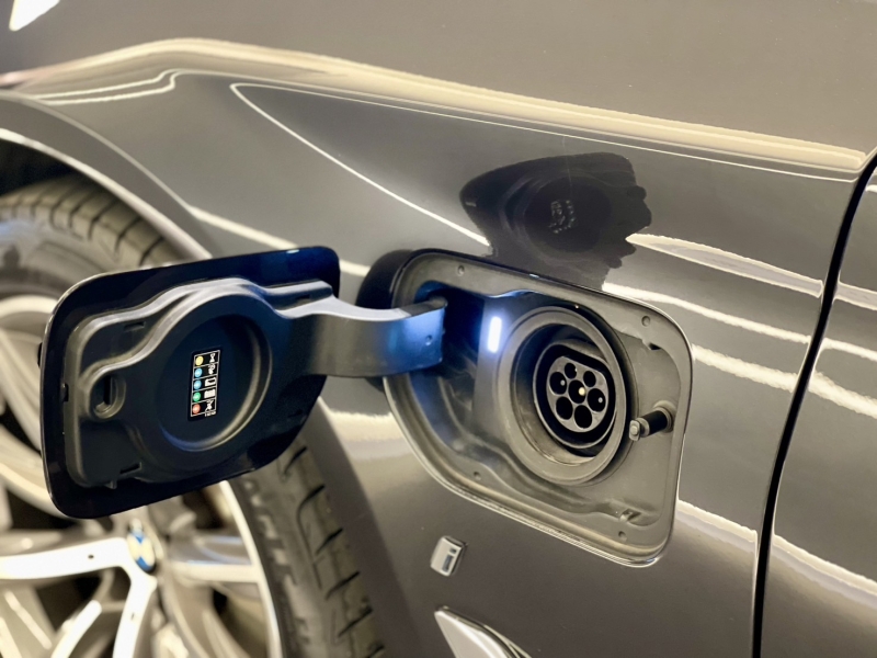 BMW 530e Elite