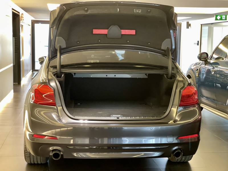 BMW 530e Elite