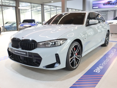 BMW 330e M Sport