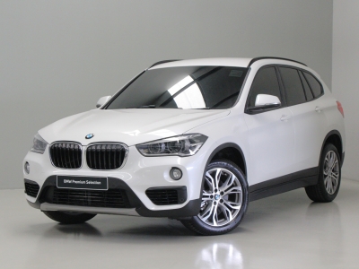 BMW X1 sDrive18i Iconic