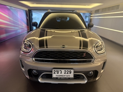 MINI Cooper S Countryman Entry