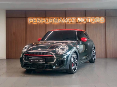 MINI Cooper John Cooper Works Countryman